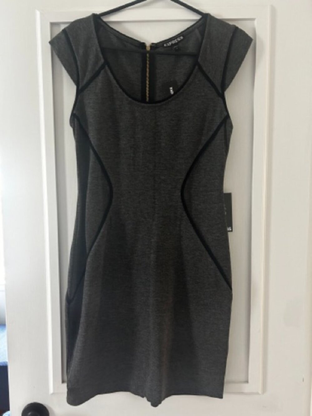 EXPRESS grey capsleeve dress